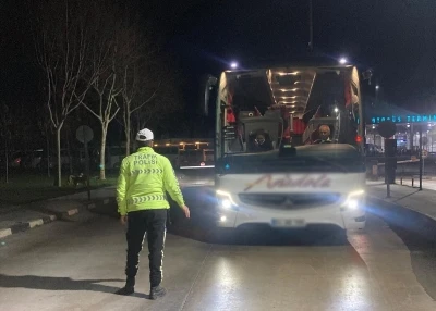 Otob&uuml;s terminallerinde emniyet kemeri denetimi
