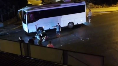 Otobüsle çarpışan elektrikli bisikletin sürücüsü yaralandı
