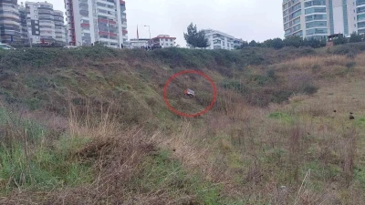 Otomobil 10 metre aşağıya u&ccedil;tu: 1 yaralı

