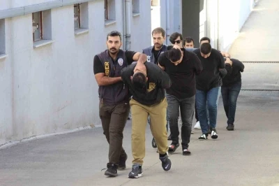 Otomobil ilanıyla 1 milyon liralık dolandırıcılık: 6 tutuklama
