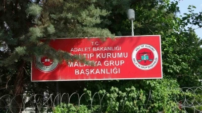 Otomobil ile motosiklet &ccedil;arpıştı: 1 &ouml;l&uuml;
