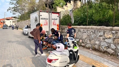 Otomobil ile motosiklet &ccedil;arpıştı;1 yaralı
