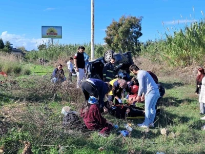 Otomobil şarampole yuvarlandı: 3 yaralı
