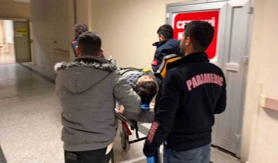 Otomobilin &ccedil;arptığı &ccedil;ocuk yaralandı
