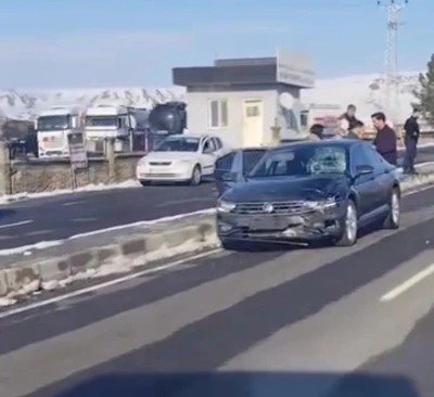 Otomobilin &ccedil;arptığı yaya olay yerinde hayatını kaybetti
