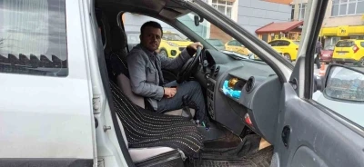 Otomobilini 50 gram altın karşılığında satışa &ccedil;ıkardı
