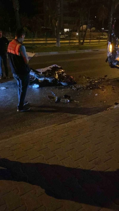 Otomobille çarpışan motosikletin sürücüsü hayatını kaybetti
