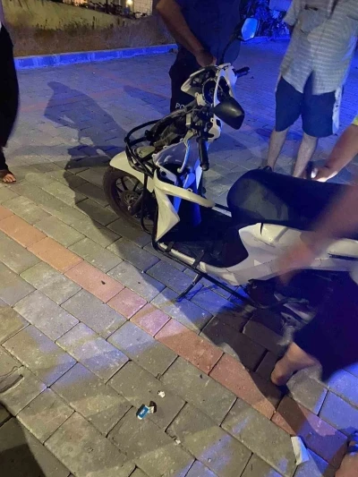 Otomobille motosiklet çarpıştı: 1 yaralı
