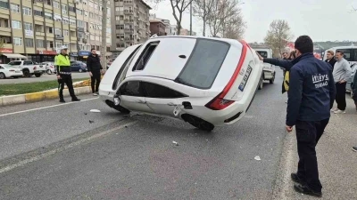 Otomobiller &ccedil;arpıştı: 1 yaralı
