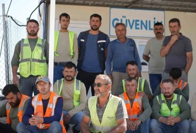 Otoyol şantiyesinde işçi krizi: Maaşlarını alamayınca oturma eylemi başlattılar
