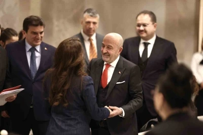 OYAK Y&ouml;netimi, şehit aileleriyle iftar sofrasında bir araya geldi
