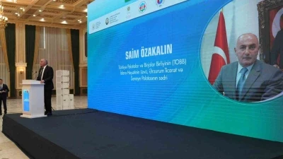 Özakalın, Türkiye-Azerbaycan bölgesel iktisadi forumunda konuştu
