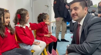 &Ouml;zalp&rsquo;ta bayrak haftası etkinliği
