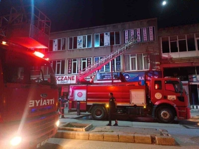 Özalp’ta pasajda yangını
