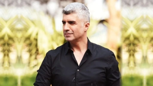 &Ouml;zcan Deniz&rsquo;den Sevgililer G&uuml;n&uuml;&rsquo;ne &ouml;zel konser
