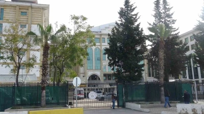 &Ouml;zel g&uuml;venlik g&ouml;revlisi adliyede &ouml;l&uuml; bulundu
