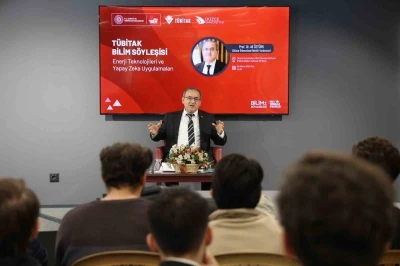 &Ouml;zt&uuml;rk "Yapay zeka her meslekte yeni bir d&ouml;nem başlatıyor"
