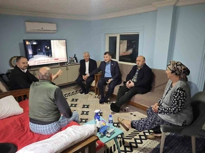 &Ouml;zt&uuml;rk&rsquo;ten hastalara moral ve destek
