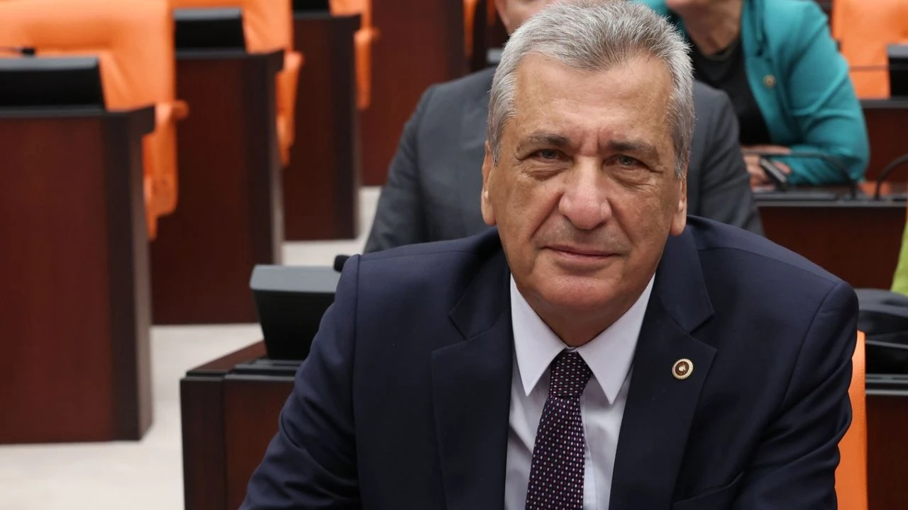 Öztürkmen’den Kış Saati Çağrısı: Tasarruf Değil, Zulüm