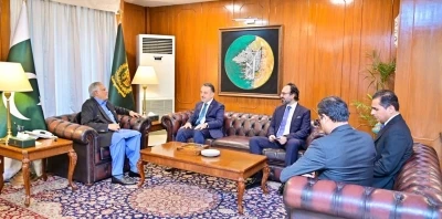 Pakistan Dışişleri Bakanı Dar, B&uuml;y&uuml;kel&ccedil;i Neziroğlu&rsquo;nu kabul etti
