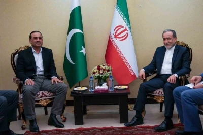 Pakistan Genelkurmay Başkanı Munir, İran Dışişleri Bakanı Arak&ccedil;i ile g&ouml;r&uuml;şt&uuml;
