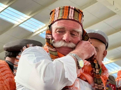 Pala bıyıklar yarıştı
