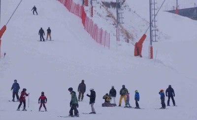 Paland&ouml;ken&rsquo;de kar, kış ve kayak keyfi
