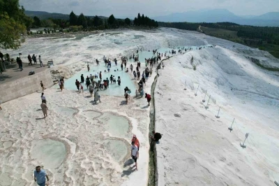 Pamukkale 2025&rsquo;in en fazla ziyaret edilen 2&rsquo;inci &ouml;renyeri oldu
