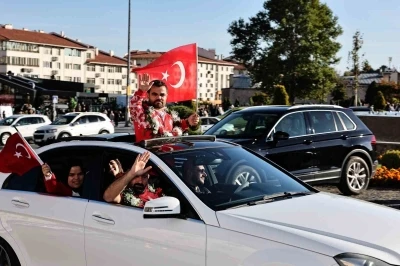 Para Halter dünya şampiyonuna konvoylu karşılama
