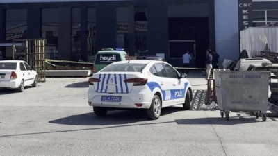 Parasını alamayan iki kardeş kurşun yağdırdı!