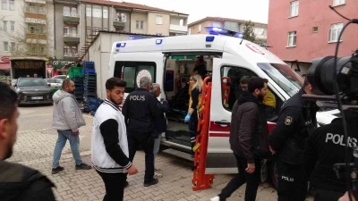 Parasını alamayınca eylem i&ccedil;in inşaata &ccedil;ıkan iş&ccedil;iyi polis ikna etti
