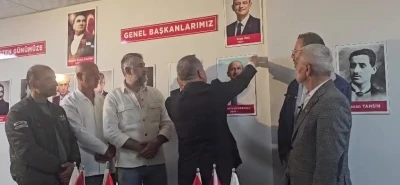 Parti binasından Kılı&ccedil;daroğlu&rsquo;nun fotoğrafı kaldırıldı
