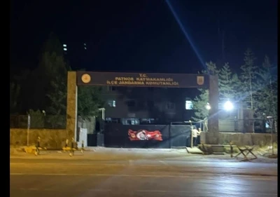 Patnos&rsquo;ta aranan şahıs, Jandarmanın &ouml;zel operasyonuyla yakalandı
