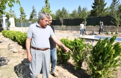 Patnos’ta çevre düzenleme çalışmaları aralıksız devam ediyor
