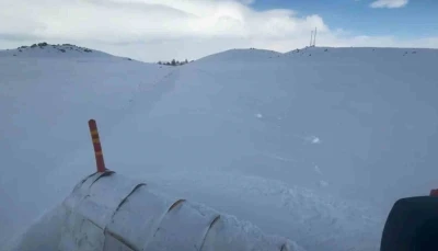 Patnos&rsquo;ta kapanan k&ouml;y yolları yeniden ulaşıma a&ccedil;ılıyor
