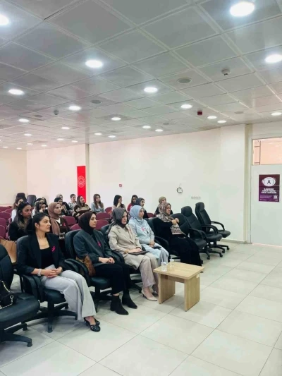 Patnos’ta meme kanseri farkındalık etkinliği düzenlendi
