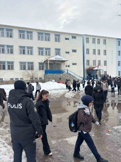 Patnos&rsquo;ta okullarda ve servislerde denetimler artırıldı
