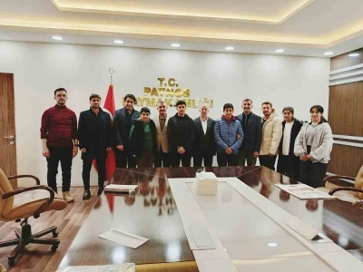 Patnos&rsquo;tan ilk y&uuml;ze 8 &ouml;ğrenci
