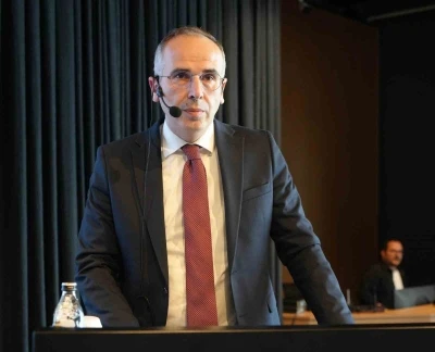 Per&ccedil;in: "Bor&ccedil; stokumuz 17 milyardan 6,7 milyara d&uuml;şt&uuml;"
