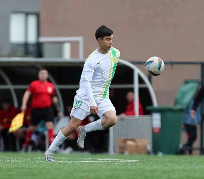 Performansıyla g&ouml;z dolduruyor
