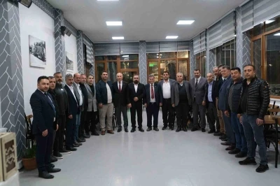 Pınarbaşı ve Sarız&rsquo;dan Başkan Odakır&rsquo;a tam destek
