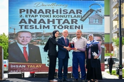 Pınarhisar&rsquo;da TOKİ sevinci: Anahtarlar hak sahiplerine teslim edildi
