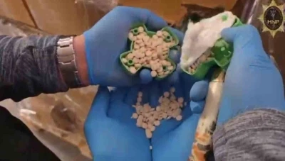 Plastik pervaneler i&ccedil;erisinde 107 kilogram ağılığında 642 bin uyuşturucu hap ele ge&ccedil;irildi
