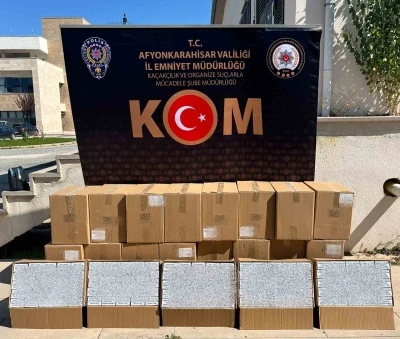 Polis 210 bin adet sahte bandrollü boş makaron ele geçirdi
