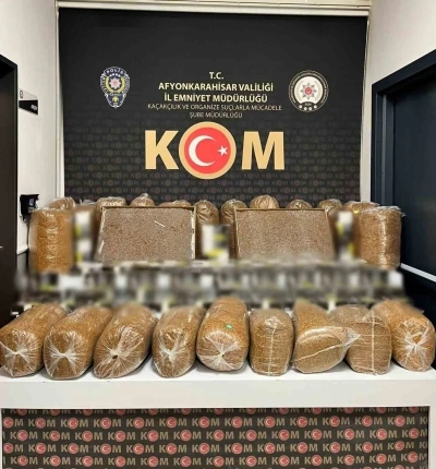 Polis 60 bin adet makaron ele geçirdi
