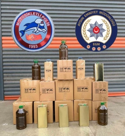 Polis ekipleri yakaladı, sahte yağlara el konuldu
