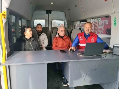 Polisin Mobil Göç Noktası uygulama aracı ile denetimleri sürüyor
