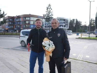 Polislere 10 Nisan s&uuml;rprizi
