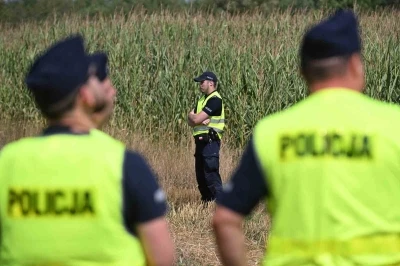 Polonya’da tarlaya düşen yabancı madde patladı
