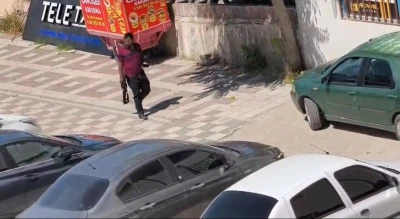 Pompalı t&uuml;fekle havaya ateş a&ccedil;an şahıs paniğe neden oldu
